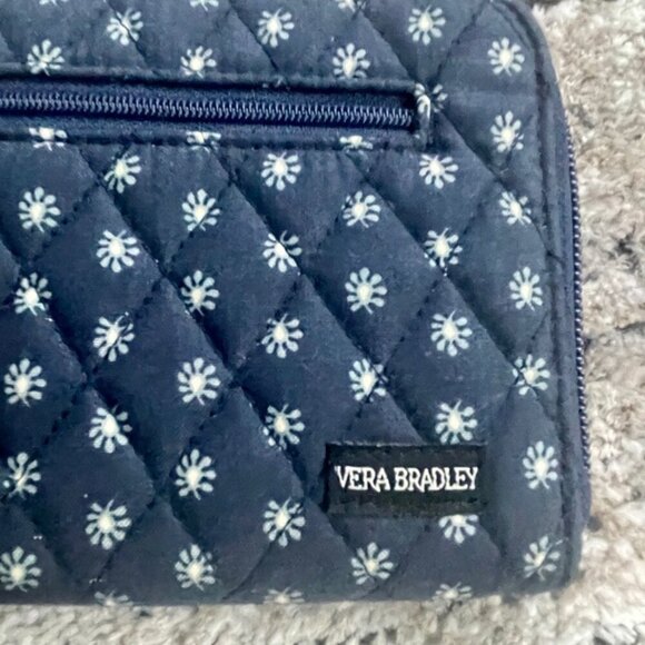 Vera Bradley blue floral Boho wallet long navy blue Excellet condition - Picture 4 of 13